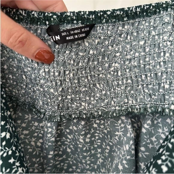 Forest Green Ditsy Floral Tie Front Tank - Picture 5 of 6